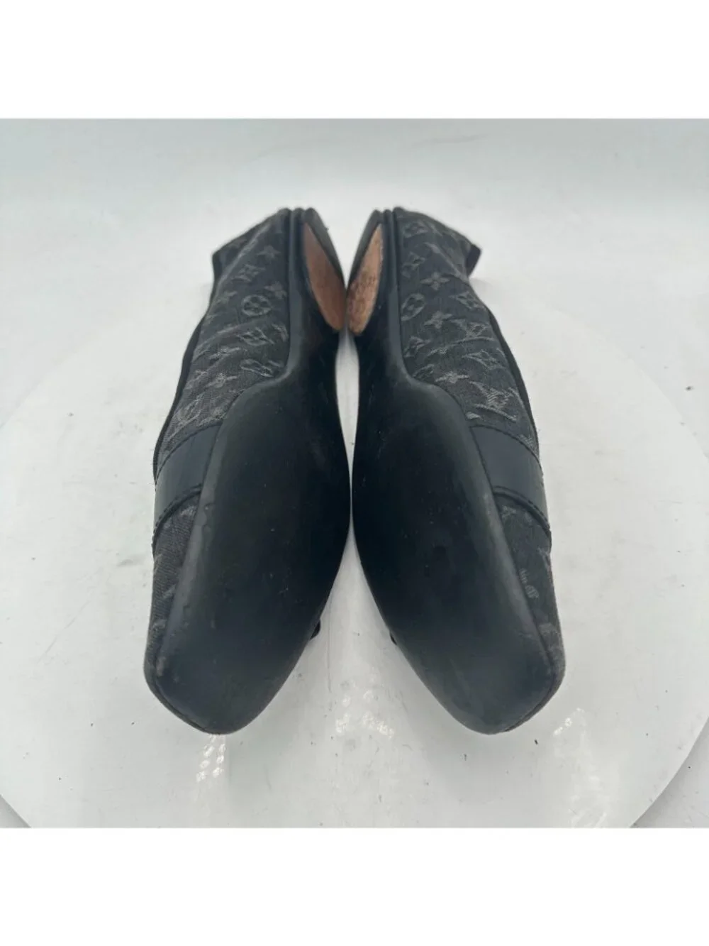 Louis Vuitton Women Size EU 40 US 10 Grey Monocrom Canvas Buckle Flat Shoes